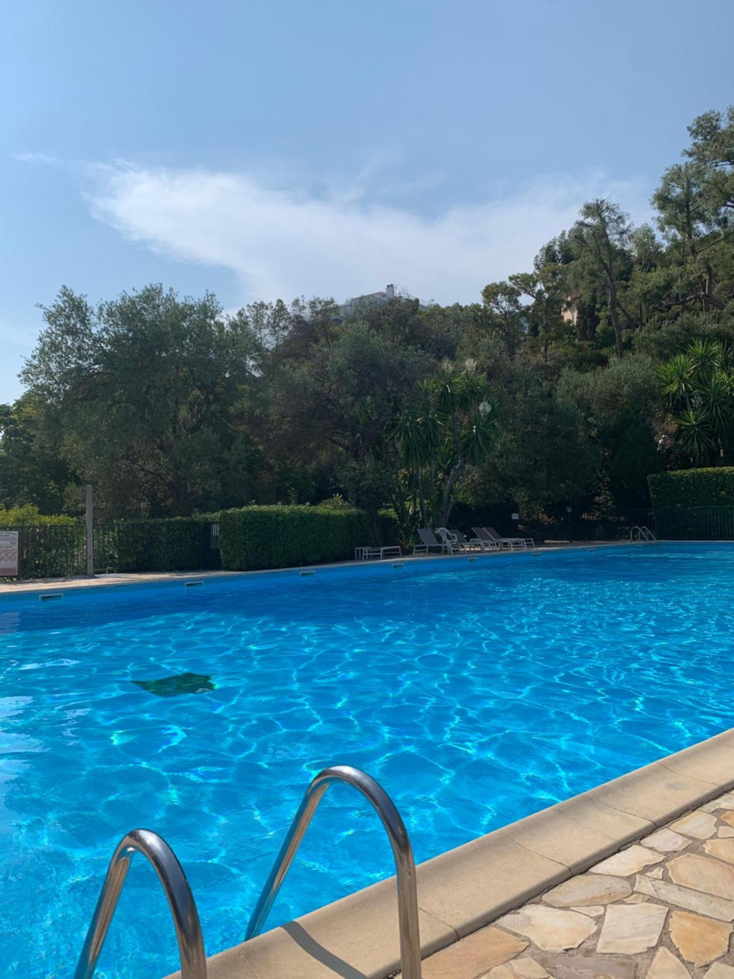French Riviera Apartment With Swimming Pool And Free Parking Near Monaco Roquebrune-Cap-Martin Bagian luar foto